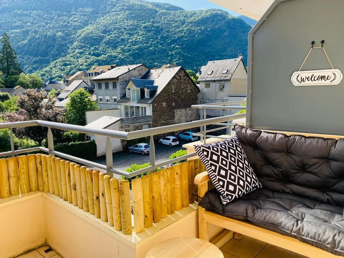 Appartement La Marmotaine, T2 Bis, Parking Prive, Balcon Vue Montagne à Bagnères-de-Luchon France