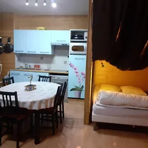 Appartement Face Au Thermes Et Au Calme, Bagnères-de-Luchon